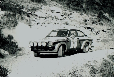 Walter Röhrl - Willy-Peter Pitz
10º Rallye dell'Isola d'Elba 1977. Opel Kadett GT/E.

Del 21 al 23 de Abril, Portoferraio.
Superficie: asfalto - tierra.

El Rally constaba de 2 etapas y un total de 730.00 km de los que 474.80 km divididos en 38 tramos eran especiales.

Tomaron la salida 162 equipos, finalizaron 60.@

Palabras clave: Walter_Röhrl;Elba;Opel;Kadett;GT/E;1977