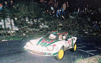 Sandro Munari - Piero Sodano
19º Rallye Sanremo 1977. Lancia Stratos HF (TO M54374). Abandonó por la transmisión del coche.
Lancia

Del 4 al 8 de Octubre, Sanremo, Liguria, Imperia, Italia.
Superficie: asfalto.

El Rally tenia un total de 1608 km de los que 867.35 km divididos en 33 tramos eran especiales, (3 de ellas fueron canceladas SS18 Melogno 2 de 15.30 Km, SS19 Giovetti 2 de 11.50 Km y SS20 Quazzo 2 de 11.90 Km).

Tomaron la salida 133 equipos, finalizaron 38.@
Palabras clave: Sandro_Munari;Sanremo;Lancia;Stratos;1977