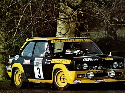 Markku Alen - Ilkka Kivimaki
26º Lombard RAC Rally 1977. Fiat 131 Abarth (TO P14398). Abandonó por motor en SS23 Taliesin de 8.05 Km.

Del 20 al 24 de Noviembre, London, York, Inglaterra.
Superficie: tierra - asfalto.

El Rally tenia un total de 3069 km de los que 674.45 km divididos en 69 tramos eran especiales, (2 de ellas fueron canceladas SS54 Cardrona de 9,66 Km y SS56 Elibank de 6,44 Km).

Tomaron la salida 182 equipos, finalizaron 67.@
Palabras clave: Markku_Alen;Fiat;Abarth;RAC_Rally;Gran_Bretaña;1977;Inglaterra