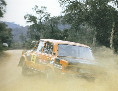 Salvador Cañellas - Daniel Ferrater
25º Rally Costa Brava 1977. Seat 124-1840 (Gr.4 SEAT Competición). Descalificado.

Se hubiera clasificado en segundo lugar, fue descalificado por pérdida del carnet de ruta, penada por el Código Deportivo Internacional.

Del 18 al 20 de Febrero. Coef.4
Puntuable para el campeonato Europa de Rallyes para conductores.
El Rally tenia un total de 1020.3 Km de los que 273.12 Km divididos en 20 tramos eran especiales.

Se inscribieron 127, tomaron la salida 110, finalizaron 61.

© Morelli-Bertier
@
Palabras clave: Salvador_Cañellas;Seat;Costa_Brava;1977
