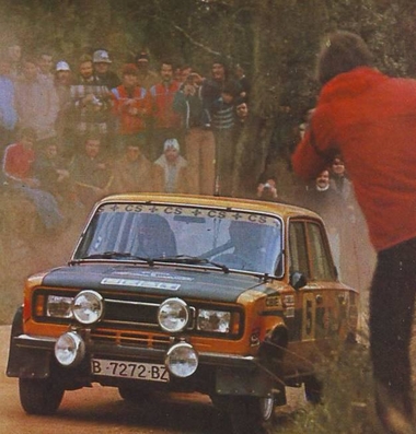 Salvador Cañellas - Daniel Ferrater
25º Rally Costa Brava 1977. Seat 124-1840 (Gr.4 SEAT Competición). Descalificado.

Se hubiera clasificado en segundo lugar, fue descalificado por pérdida del carnet de ruta, penada por el Código Deportivo Internacional.

Del 18 al 20 de Febrero. Coef.4
Puntuable para el campeonato Europa de Rallyes para conductores.
El Rally tenia un total de 1020.3 Km de los que 273.12 Km divididos en 20 tramos eran especiales.
Se inscribieron 127, tomaron la salida 110, finalizaron 61.
@
Palabras clave: Salvador_Cañellas;Seat;Costa_Brava;1977