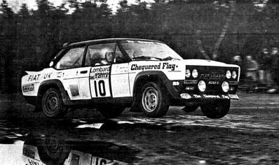 Timo Salonen - Jaakko Markkula
26º Lombard RAC Rally 1977. Fiat 131 Abarth (TO N92968). Abandonó por accidente en SS44 Grisedale 2 de 25,75 Km.

Del 20 al 24 de Noviembre, London, York, Inglaterra.
Superficie: tierra - asfalto.

El Rally tenia un total de 3069 km de los que 674.45 km divididos en 69 tramos eran especiales, (2 de ellas fueron canceladas SS54 Cardrona de 9,66 Km y SS56 Elibank de 6,44 Km).

Tomaron la salida 182 equipos, finalizaron 67.@
Palabras clave: Timo_Salonen;Fiat;Abarth;RAC_Rally;Gran_Bretaña;1977;Inglaterra