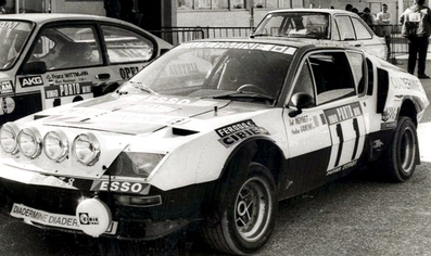 Bob Neyret - Yveline Vanoni
11º Rallye de Portugal Vinho do Porto 1977. Alpine-Renault A310 1800 (529 UG 38). Abandonó, desconocemos el motivo.

Del 1 al 6 de Marzo, Estoril.
Superficie: asfalto - tierra.

El Rally tenia un total de 2458 km de los que 580 km divididos en 46 tramos eran especiales, (2 de ellas fueron canceladas SS18 Sao Lourenco da Montaria de 27 Km y SS 24 Carvalhas de 6 Km).

Tomaron la salida 103 equipos, finalizaron 27.@
Palabras clave: ;Alpine;Renault;Portugal;1977