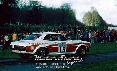 Jean-Luc Therier - Michel Vial
26º Lombard RAC Rally 1977. Toyota Celica RA21 (BYC-886). Abandonó por accidente en SS52 White Naze de 6,44 Km.

Del 20 al 24 de Noviembre, London, York, Inglaterra.
Superficie: tierra - asfalto.

El Rally tenia un total de 3069 km de los que 674.45 km divididos en 69 tramos eran especiales, (2 de ellas fueron canceladas SS54 Cardrona de 9,66 Km y SS56 Elibank de 6,44 Km).

Tomaron la salida 182 equipos, finalizaron 67.@
Palabras clave: ;Toyota;Celica;Gran_Bretaña;1977;RAC_Rally;Inglaterra