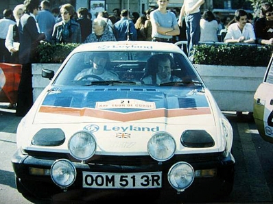Anthony (Tony) Pond - Fred Gallagher
21º Tour de Corse 1977. Triumph TR7 (OOM 513R). Abandonó por la caja de cambios.

Del 5 al 6 de Noviembre, Ajaccio, Córcega; Francia.
Superficie: asfalto.

El Rally tenia un total de 1350 km de los que 645.80 km divididos en 13 tramos eran especiales.

1ª ETAPA
SS1 Tavera - Bastelica 17.10 km
SS2 Coti - Chiavari 14.80 km
SS3 Acqua d'Oria - Stiliccione 16.50 km
SS4 Muratello - Orone 21.60 km
SS5 Quenza - Prunelli 131.30 km
SS6 Kamiesh - Zonza 38.50 km
SS7 Olivese - Bains de Guitera 10.10 km
Total etapal 249.90 km

2ª ETAPA
SS8 Palneca - Ghisoni 34.70 km
SS9 St Antoine - Pont St Laurent 97.60 km
SS10 Ponte Nuovo - Teddia 97.40 km
SS11 Talasani - La Porta 24.90 km
SS12 Casta - Pietra Moneta 17.00 km
SS13 Calvi - Vico 124.30 km

Total etapal 395.90 km
Total evento 645.80 km

Se inscribieron 134 equipos, tomaron la salida 120, finalizaron 32.
@
Palabras clave: Tony_Pond;Triumph;TR7;Corse;Corcega;1977