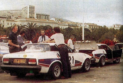 Anthony (Tony) Pond - Fred Gallagher
21º Tour de Corse 1977. Triumph TR7 (OOM 513R). Abandonó por la caja de cambios.

Del 5 al 6 de Noviembre, Ajaccio, Córcega; Francia.
Superficie: asfalto.

El Rally tenia un total de 1350 km de los que 645.80 km divididos en 13 tramos eran especiales.

1ª ETAPA
SS1 Tavera - Bastelica 17.10 km
SS2 Coti - Chiavari 14.80 km
SS3 Acqua d'Oria - Stiliccione 16.50 km
SS4 Muratello - Orone 21.60 km
SS5 Quenza - Prunelli 131.30 km
SS6 Kamiesh - Zonza 38.50 km
SS7 Olivese - Bains de Guitera 10.10 km
Total etapal 249.90 km

2ª ETAPA
SS8 Palneca - Ghisoni 34.70 km
SS9 St Antoine - Pont St Laurent 97.60 km
SS10 Ponte Nuovo - Teddia 97.40 km
SS11 Talasani - La Porta 24.90 km
SS12 Casta - Pietra Moneta 17.00 km
SS13 Calvi - Vico 124.30 km

Total etapal 395.90 km
Total evento 645.80 km

Se inscribieron 134 equipos, tomaron la salida 120, finalizaron 32.
@
Palabras clave: Tony_Pond;Triumph;TR7;Corse;Corcega;1977