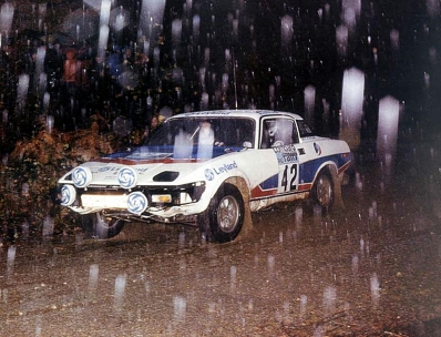 Patrick Ryan - Michael Nicholson
26º Lombard RAC Rally 1977. Triumph TR7 (OOM 513R). Abandonó por sobrecalentamiento de motor en SS57 Yarr de 8.05 Km.

Del 20 al 24 de Noviembre, London, York, Inglaterra.
Superficie: asfalto - tierra.

El Rally tenia un total de 3069 km de los que 674.45 km divididos en 69 tramos eran especiales, (1 de ellos fue cancelado SS54 Cardrona de 9,66 Km).

Tomaron la salida 182 equipos, finalizaron 67.@
Palabras clave: Triumph;TR7;Gran_Bretaña;1977;RAC_Rally;Inglaterra