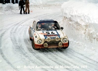 Svatopluk Kvaizar -Jirà­ Kotek
45º Rallye Automobile de Monte-Carlo 1977. Skoda 130 RS (MBB 55-69). Abandonó, desconocemos el motivo.

Del 22 al 28 de Enero, Monte-Carlo .
Superficie: asfalto - nieve.

El Rally tenia un total de 4800 km de los que 540.50 km divididos en 27 tramos eran especiales (una de ellas fue cancelada SS2 Col de Fontbelle de 35.00 Km).

Se inscribieron 217 equipos, tomaron la salida 198, finalizaron 118 en lista, llegaron 47 en meta.@
Palabras clave: Skoda;Montecarlo;1977;nieve