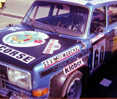 Simongiovanni - Muffragi
21º Tour de Corse 1977. Simca Rallye2. Abandonó.

Del 5 al 6 de Noviembre, Ajaccio, Córcega; Francia.
Superficie: asfalto.

El Rally tenia un total de 1350 km de los que 645.80 km divididos en 13 tramos eran especiales.

1ª ETAPA
SS1 Tavera - Bastelica 17.10 km
SS2 Coti - Chiavari 14.80 km
SS3 Acqua d'Oria - Stiliccione 16.50 km
SS4 Muratello - Orone 21.60 kM
SS5 Quenza - Prunelli 131.30 km
SS6 Kamiesh - Zonza 38.50 km
SS7 Olivese - Bains de Guitera 10.10 km
Total etapal 249.90 km

2ª ETAPA
SS8 Palneca - Ghisoni 34.70 km
SS9 St Antoine - Pont St Laurent 97.60 km
SS10 Ponte Nuovo - Teddia 97.40 km
SS11 Talasani - La Porta 24.90 km
SS12 Casta - Pietra Moneta 17.00 km
SS13 Calvi - Vico 124.30 km

Total etapal 395.90 km
Total evento 645.80 km

Se inscribieron 134 equipos, tomaron la salida 120, finalizaron 32.
@
Palabras clave: Simca;Rallye;Corse;Corcega;1977;Parque_Cerrado