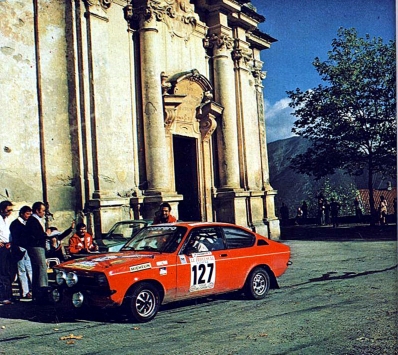 Domenique de Meyer - Omer Veran
21º Tour de Corse 1977. Opel Kadett GT/E. Abandonó, desconocemos el motivo.

Del 5 al 6 de Noviembre, Ajaccio, Córcega; Francia.
Superficie: asfalto.

El Rally tenia un total de 1350 km de los que 645.80 km divididos en 13 tramos eran especiales.

1ª ETAPA
SS1 Tavera - Bastelica 17.10 km
SS2 Coti - Chiavari 14.80 km
SS3 Acqua d'Oria - Stiliccione 16.50 km
SS4 Muratello - Orone 21.60 km
SS5 Quenza - Prunelli 131.30 km
SS6 Kamiesh - Zonza 38.50 km
SS7 Olivese - Bains de Guitera 10.10 km
Total etapal 249.90 km

2ª ETAPA
SS8 Palneca - Ghisoni 34.70 km
SS9 St Antoine - Pont St Laurent 97.60 km
SS10 Ponte Nuovo - Teddia 97.40 km
SS11 Talasani - La Porta 24.90 km
SS12 Casta - Pietra Moneta 17.00 km
SS13 Calvi - Vico 124.30 km

Total etapal 395.90 km
Total evento 645.80 km

Se inscribieron 134 equipos, tomaron la salida 120, finalizaron 32.
@

Palabras clave: Opel;Kadett;GT/E;Corse;Corcega;1977