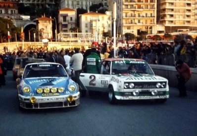 Parque cerrado en el 46º Rally Monte-Carlo 1978

Parque cerrado final de carrera.

En el lado izquierdo el Porsche 911 Carrera (8737 RG 34) de Jean-Pierre Nicolas - Vincent Laverne, clasificado 1º.

Detrás los dos Renault 5 Alpine de Jean Ragnotti - Jean-Marc Andrie, clasificado 2º y Guy Fréquelin - Jacques Delaval, clasificado 3º.

En el lado derecho el 2# Fiat 131 Abarth (TO R19731) de Walter Röhrl - Christian Geistdörfer, clasificado 4º.

Del 21 al 27 de Enero, Monte-Carlo.
Superficie: asfalto - nieve.

El Rally tenia un total de 4600 km de los que 570 km divididos en 29 tramos eran especiales (5 de ellas fueron canceladas SS8 Col du Fanget de 10 Km, SS10 Serre Chevalier de 10 Km, SS11 Col du Lautaret de 15 Km, SS14 Saint Pierreville de 16 Km y SS15 Burzet de 44 Km).

Se inscribieron 231 equipos, tomaron la salida 216, finalizaron 129.@@
Palabras clave: Jean-Pierre_Nicolas;Guy_Frequelin;Jacques_Delaval;Jean_Ragnotti;Jean-Marc_Andrie;Walter_Röhrl;Christian_Geistdorfer;Montecarlo;1978;parque_cerrado;Fiat;abarth;Posche