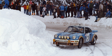 Jean-Pierre Nicolas - Vincent Laverne
46º Rallye Automobile de Monte-Carlo 1978. Porsche 911 Carrera RS 3.0 (8737 RG 34). Clasificado 1º.
Publimmo Racing

Del 21 al 27 de Enero, Monte-Carlo.
Superficie: asfalto - nieve.

El Rally tenia un total de 4600 km de los que 570 km divididos en 29 tramos eran especiales (5 de ellas fueron canceladas SS8 Col du Fanget de 10 Km, SS10 Serre Chevalier de 10 Km, SS11 Col du Lautaret de 15 Km, SS14 Saint Pierreville de 16 Km y SS15 Burzet de 44 Km).

Se inscribieron 231 equipos, tomaron la salida 216, finalizaron 129.@
Palabras clave: Porsche;Montecarlo;1978;Nieve
