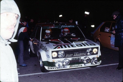 Bernard Darniche - Alain Mahe
22º Tour de Corse 1978. Fiat 131 Abarth (TO R19730). Clasificado 1º.

Del 4 al 5 de Noviembre, Ajaccio, Francia.
Superficie: asfalto.

El Rally tenia un total de 1166 km de los que 533 km divididos en 10 tramos, eran especiales.

En esta edición hab­ian 4 tramos de casi 100 Km
SS3 Le Fango - St Sauveur de 85.80 Km
SS5 Moca - Abbazia de 99 Km
SS8 St Antoine - Pont St Lauren de 97.60 Km
SS9 Ponte Nuovo - Pianiccia de 88.20 Km

Tomaron la salida 116 equipos, finalizaron 37.
@
Palabras clave: ;Fiat;Abarth;Corse;Corcega;1978