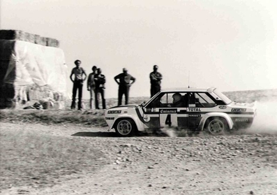 Michèle Mouton - Françoise Conconi
37º Tour de France Automobile 1978. Fiat 131 Abarth. Clasificada 1ª.

Del 16 al 21 de Septiembre, Biarritz, Nice, Francia.
Superficie: asfalto - tierra.

La prueba tenia un total de 4200.00 km de los que 1009.50 km divididos en 6 etapas y 47 tramos, eran especiales.

Tomaron la salida 74 equipos, finalizaron 27.@
Palabras clave: Michele_Mouton;Tour_France_Automobile;Fiat;Abarth;1978