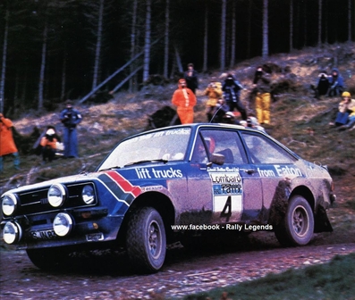 Hannu Mikkola - Arne Hertz
27º Lombard RAC Rally 1978. Ford Escort RS 1800 MKII (SJN 830R). Clasificado 1º.

Del 19 al 23 de Noviembre, Birmingham, Inglaterra.
Superficie: tierra.

El Rally tenia un total de 3160 km de los que 715.37 km divididos en 76 tramos eran especiales.

Se inscribieron 175 equipos, tomaron la salida 168, finalizaron 61.@
Palabras clave: ;Ford;Escort;MKII;Gran_Bretaña;1978;RAC_Rally;Inglaterra;MKII