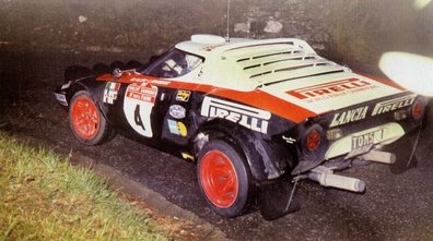 Markku Alén - Ilkka Kivimäki
20º Rallye Sanremo 1978. Lancia Stratos HF (TO M54374). Clasificado 1º.

Del 3 al 7 de Octubre, Sanremo, Liguria, Imperia, Italia.
Superficie: asfalto.

El Rally tenia un total de 1663.80 km de los que 893.80 km divididos en 56 tramos eran especiales, (1 fue cancelado, SS25 Santuario 1 de 7.30 km).

Se inscribieron 135 equipos, tomaron la salida 122, finalizaron 56.@
Palabras clave: Markku_Alen;Lancia;Stratos;Sanremo;1978