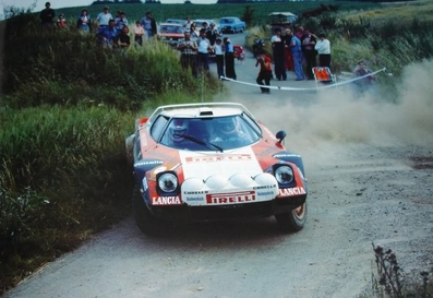 Walter Röhrl - Christian Geistdörfer
11º Hunsrück-Rallye 1978. Lancia Stratos HF. Clasificado 1º.@
Palabras clave: Walter_Röhrl;Lancia;Stratos;Hunsrück_Rallye;1978