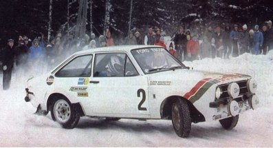 Björn Waldegard - Hans Thorszelius
28º Internacional Suecia Rally 1978. Ford Escort RS 1800 MKII (WTW 567S). Clasificado 1º.

Del 10 al 12 de Febrero, Karlstad, Suecia.
Superficie: nieve - hielo.

El Rally tenia un total de 1443.00 km de los que 615.60 km divididos en 38 tramos eran especiales (una de ellas fue cancelada SS36 Finneback - Renstad 2 de 16.90 Km).

Se inscribieron 116 equipos, tomaron la salida 112, finalizaron 60.@
Palabras clave: Bjorn_Waldegard;Hans_Thorszelius;Ford;Escort;MKII;Suecia;nieve;1978