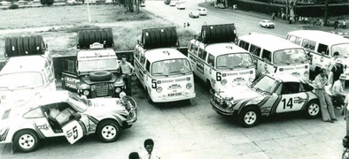 26º Safari Rally 1978
Los dos Posche 911 del Equipo Martini Racing de:

5# (S-DE 6394) de Björn Waldegard - Hans Thorszelius, clasificado 4º.

14# (S-DE 6393) de Vic Preston Jr. - John Lyall, clasificado 2º.

Del 23 al 27 de Marzo, Nairobi, Kenya, África.
Superficie: tierra.

El Rally tenia un total de 5016 Km con 75 controles horarios.

Tomaron la salida 72 equipos, finalizaron 13.
@
Palabras clave: Porsche;Safari;Parque_Cerrado;Asistencias;1978
