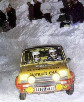 Jean Ragnotti - Jean-Marc Andrie
46º Rallye Automobile de Monte-Carlo 1978. Renault 5 Alpine (6636 JT 76). Clasificado 2º.

Del 21 al 27 de Enero, Monte-Carlo.
Superficie: asfalto - nieve.

El Rally tenia un total de 4600 km de los que 570 km divididos en 29 tramos eran especiales (5 de ellas fueron canceladas SS8 Col du Fanget de 10 Km, SS10 Serre Chevalier de 10 Km, SS11 Col du Lautaret de 15 Km, SS14 Saint Pierreville de 16 Km y SS15 Burzet de 44 Km).

Se inscribieron 231 equipos, tomaron la salida 216, finalizaron 129.@
Palabras clave: ;Renault;Alpine;Montecarlo;1978;nieve