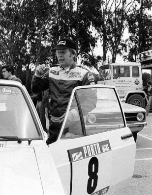 Hannu Mikkola - Arne Hertz
12º Rallye de Portugal Vinho do Porto 1978. Ford Escort RS 1800 MKII (WTW 568S). Clasificado 2º.

Del 19 al 23 de Abril, Estoril, Portugal.
Superficie: asfalto - tierra.

El Rally tenia un total de 2504 km de los que 627 km divididos en 46 tramos eran especiales.

Tomaron la salida 112 equipos, finalizaron 20.@
Palabras clave: ;Portugal;Ford;Escort;MKII;1978