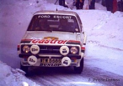 Hannu Mikkola - Arne Hertz
28º Internacional Suecia Rally 1978. Ford Escort RS 1800 MKII (WTW 568S). Clasificado 2º.

Del 10 al 12 de Febrero, Karlstad, Suecia.
Superficie: nieve - hielo.

El Rally tenia un total de 1443.00 km de los que 615.60 km divididos en 38 tramos eran especiales (una de ellas fue cancelada SS36 Finneback - Renstad 2 de 16.90 Km).

Se inscribieron 116 equipos, tomaron la salida 112, finalizaron 60.@
Palabras clave: Hannu_Olavi_Mikkola;Arne_Hertz;Ford;Escort;MKII;Suecia;nieve;1978