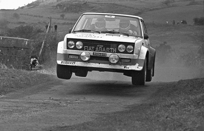 Markku Alén - Ilkka Kivimäki
39º Benson & Hedges Circuit of Ireland 1978. Fiat 131 Abarth. Clasificado 3º.@
Palabras clave: Markku_Alen;Fiat;Abarth;Circuit_Ireland;1978;