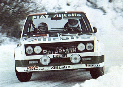 Maurizio Verini - Francesco Rossetti
46º Rallye Automobile de Monte-Carlo 1978. Fiat 131 Abarth (TO R19730). Clasificado 8º.

Del 21 al 27 de Enero, Monte-Carlo.
Superficie: asfalto - nieve.

El Rally tenia un total de 4600 km de los que 570 km divididos en 29 tramos eran especiales (5 de ellas fueron canceladas SS8 Col du Fanget de 10 Km, SS10 Serre Chevalier de 10 Km, SS11 Col du Lautaret de 15 Km, SS14 Saint Pierreville de 16 Km y SS15 Burzet de 44 Km).

Se inscribieron 231 equipos, tomaron la salida 216, finalizaron 129.@
Palabras clave: ;Fiat;Abarth;Montecarlo;1978;nieve