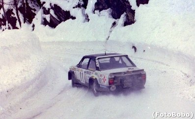 Salvador Servià i Costa  - Jordi Sabater
46º Rallye Automobile de Monte-Carlo 1978. Fiat 131 Abarth (TO N92974). Clasificado 12º.

Del 21 al 27 de Enero, Monte-Carlo.
Superficie: asfalto - nieve.

El Rally tenia un total de 4600 km de los que 570 km divididos en 29 tramos eran especiales (5 de ellas fueron canceladas SS8 Col du Fanget de 10 Km, SS10 Serre Chevalier de 10 Km, SS11 Col du Lautaret de 15 Km, SS14 Saint Pierreville de 16 Km y SS15 Burzet de 44 Km).

Se inscribieron 231 equipos, tomaron la salida 216, finalizaron 129.

© Alberto Anam
@@
Palabras clave: Salvador_Servia;Jordi_Sabater;Fiat;Abarth;Montecarlo;1978;nieve