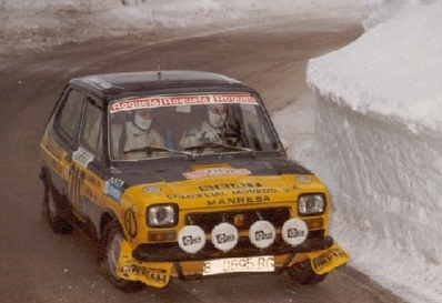 Josep Mora Sala - Lluis Camprubi
46º Rallye Automobile de Monte-Carlo 1978. Seat 127 (B-0595-BG). Clasificado 129º.

Del 21 al 27 de Enero, Monte-Carlo.
Superficie: asfalto - nieve.

El Rally tenia un total de 4600 km de los que 570 km divididos en 29 tramos eran especiales (5 de ellas fueron canceladas SS8 Col du Fanget de 10 Km, SS10 Serre Chevalier de 10 Km, SS11 Col du Lautaret de 15 Km, SS14 Saint Pierreville de 16 Km y SS15 Burzet de 44 Km).

Se inscribieron 231 equipos, tomaron la salida 216, finalizaron 129.@
Palabras clave: ;Seat;Montecarlo;1978