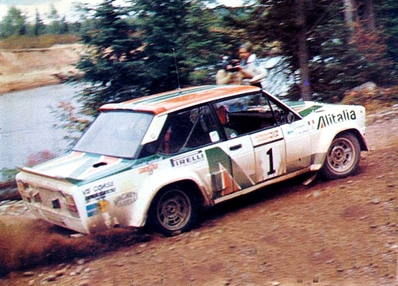 Timo Salonen - Erkki Nyman
5º Critérium Molson du Québec 1978. Fiat 131 Abarth (TO P35972). Abandonó por el diferencial del coche en SS9 Lac Mosquic 1 de 52,90 Km.

Del 13 al 17 de Septiembre, Montreal, Quebec, Canadá.
Superficie: tierra - asfalto.

El Rally tenia un total de 1427.85 Km de los que 533.70 Km divididos en 14 tramos eran especiales.

Se inscribieron 61 equipos, tomaron la salida 58, finalizaron 24.@
Palabras clave: Timo_Salonen;Fiat;Abarth;Canada;1978;Quebec