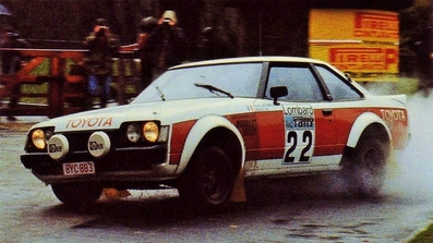 Jean-Luc Therier - Michel Vial
27º Lombard RAC Rally 1978. Toyota Celica RA40 (BYC-883). Abandonó por el semi-eje en SS6 Stow Mill 1 de 6.44 Km.

Del 19 al 23 de Noviembre, Birmingham, Inglaterra.
Superficie: tierra.

El Rally tenia un total de 3160 km de los que 715.37 km divididos en 76 tramos eran especiales.

Se inscribieron 175 equipos, tomaron la salida 168, finalizaron 61.@
Palabras clave: ;Toyota;Celica;Gran_Bretaña;RAC_Rally;1978;Inglaterra
