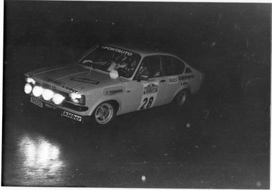 Tonino Tognana - Paolo Spollon
20º Rallye Sanremo 1978. Opel Kadett GT/E. Abandonó por accidente.

Del 3 al 7 de Octubre, Sanremo, Liguria, Imperia, Italia.
Superficie: asfalto.

El Rally tenia un total de 1663.80 km de los que 893.80 km divididos en 56 tramos eran especiales, (1 fue cancelado, SS25 Santuario 1 de 7.30 km).

Se inscribieron 135 equipos, tomaron la salida 122, finalizaron 56.@
Palabras clave: Opel;Kadett;Sanremo;1978