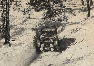Michel Peyret - Jean-Jacques Cornelli
46º Rallye Automobile de Monte-Carlo 1978. Citröen Dyane 6 (5519). Abandonó.

Del 21 al 27 de Enero, Monte-Carlo.
Superficie: asfalto - nieve.

El Rally tenia un total de 4600 km de los que 570 km divididos en 29 tramos eran especiales (5 de ellas fueron canceladas SS8 Col du Fanget de 10 Km, SS10 Serre Chevalier de 10 Km, SS11 Col du Lautaret de 15 Km, SS14 Saint Pierreville de 16 Km y SS15 Burzet de 44 Km).

Se inscribieron 231 equipos, tomaron la salida 216, finalizaron 129.@
Palabras clave: Citroen;Dyane;Montecarlo;1978;nieve