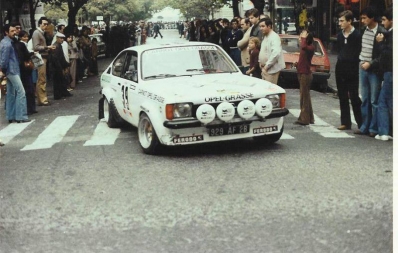 Yves Loubet - Jean-Louis Merigot 
22º Tour de Corse 1978. Opel Kadett GT/E. Abandonó por problemas eléctricos en SS4 Pisciatello - Stiliccione de 31.30 Km.

Del 4 al 5 de Noviembre, Ajaccio, Francia.
Superficie: asfalto.

El Rally tenia un total de 1166 km de los que 533 km divididos en 10 tramos, eran especiales.

En esta edición hab­ian 4 tramos de casi 100 Km
SS3 Le Fango - St Sauveur de 85.80 Km
SS5 Moca - Abbazia de 99 Km
SS8 St Antoine - Pont St Lauren de 97.60 Km
SS9 Ponte Nuovo - Pianiccia de 88.20 Km

Tomaron la salida 116 equipos, finalizaron 37.
@
Palabras clave: Yves_Loubet;Opel;Kadett;GT/E;Corse;Corcega;1978