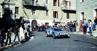 Bernard Darniche - Alain Mahé
23º Tour de Corse 1979. Lancia Stratos HF (TO R06880). Clasificado 1º.
Team Chardonnet

Del 2 al 4 de Noviembre, Ajaccio, Córcega, Francia.
Superficie: asfalto.

El Rally tenia un total de 2040.00 km de los que 1128.90 km divididos en 22 tramos eran especiales.

Se inscribieron 125 equipos, tomaron la salida 112, finalizaron 14.@
Palabras clave: Lancia;Stratos;Corcega;1979;Corse
