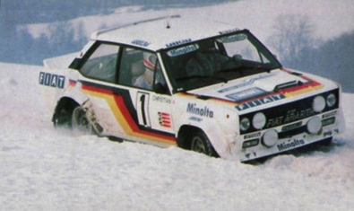 Walter Röhrl - Christian Geistdörfer
Int. Sachs Winter Rallye 1979. Fiat 131 Abarth (TO-P14398). Clasificado 1º.

Del 23 al 25 de Febrero, Wolfsburg, Baja Sajonia, Alemania.
Superficie: asfalto - nieve.
 
Desconocemos de cuantos kilómetros totales como cronometrados constaba la prueba.

Tomaron la salida 121 equipos, finalizaron 79.@
Palabras clave: Walter_Röhrl;Fiat;Abarth;Sachs_Winter_Rally;1979
