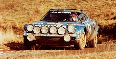 Bernard Darniche - Alain Mahé
47º Rallye Automobile de Monte-Carlo 1979. Lancia Stratos HF (TO R06880). Clasificado 1º.
Team Chardonnet

Del 20 al 26 de Enero, Monte-Carlo.
Superficie: asfalto - nieve.

El Rally tenia un total de 2554.00 km de los que 619.00 km divididos en 30 tramos eran especiales (1 de ellos fue cancelado SS13 St Barthelemy de 19 Km).

Se inscribieron 255 equipos, tomaron la salida 233, finalizaron 84.@
Palabras clave: Lancia;Stratos;Montecarlo;1979