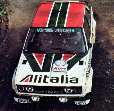 Markku Alén - Ilkka Kivimäki
29º Jyväskylän Suurajot - Rally de los 1000 Lagos 1979. Fiat 131 Abarth (TO P35975). Clasificado 1º.

Del 24 al 28 de Agosto, Jyväskylä, Finlandia.
Superficie: tierra.

El Rally tenia un total de 1448.50 km de los que 423.50 km divididos en 45 tramos eran especiales (2 de ellas fueron canceladas SS20 y SS29).

Se inscribieron 133, tomaron la salida 128, finalizaron 74.@
Palabras clave: Markku_Alen;Fiat;Abarth;Finlandia;1979