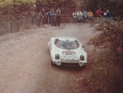 Antonio Fassina (Tony) - Maurizio Mannini
12º Rallye dell'Isola d'Elba 1979. Lancia Stratos HF. Clasificado 1º.

Del 26 al 28 de Abril.
Superficie: tierra.

Desconocemos de cuantos kilómetros tanto totales como cronometrados constaba la prueba.

Tomaron la salida 190 equipos, finalizaron 62.@
Palabras clave: Antonio_Fassina;Maurizio_Mannini;Elba;Lancia;1979;Stratos