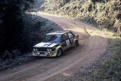 Antonio Zanini Sans - Juan-Jose Petisco
27º Rally Costa Brava 1979. Fiat 131 Abarth (B-2528-CV). Clasificado 1º.

Del 16 al 18 de Febrero, Girona, Catalunya, España.
Suoerficie: asfalto - tierra.

Desconocemos de cuantos kilómetros tanto totales como cronometrados constaba la prueba.

Tomaron la salida 111 equipos, finalizaron 49.@
Palabras clave: ;Juan-Jose_Petisco;Fiat;Abarth;Costa_Brava;1979