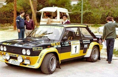 Antonio Zanini Sans - Jordi Sabater
27º Rallye de España RACE 1979. Fiat 131 Abarth 131 Gr.4 (B-2525-CV) SEAT Competición. Clasificado 3º.

Málaga acogió por primera vez el Rally RACE - Vino de Jerez
Del 19 al 21 de Octubre, Málaga, España.
Superficie: asfalto - tierra.

Tomaron la salida 52 equipos, finalizaron 19.
@
Palabras clave: ;Race;Fiat;Abarth;1979