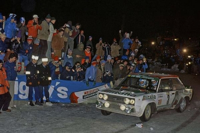 Markku Alén - Ilkka Kivimäki
47º Rallye Automobile de Monte-Carlo 1979. Fiat 131 Abarth (TO R19730). Clasificado 3º.

Del 20 al 26 de Enero, Monte-Carlo.
Superficie: asfalto - nieve.

El Rally tenia un total de 4840 km de los que 619 km divididos en 30 tramos eran especiales (1 de ellos fue cancelado SS13 St Barthelemy de 19 Km).

Se inscribieron 255 equipos, tomaron la salida 233, finalizaron 84.@
Palabras clave: Markku_Alen;Montecarlo;Fiat;Abarth;Nieve;1979