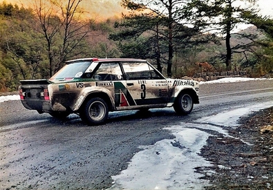 Markku Alén - Ilkka Kivimaki
47º Rallye Automobile de Monte-Carlo 1979. Fiat 131 Abarth (TO R19730). Clasificado 3º.
Del 20 al 26 de Enero, Monte-Carlo.
Superficie: asfalto / nieve / hielo.
El Rally tenia un total de 4840 km de los que 619 km divididos en 30 tramos eran especiales (1 de ellos fue cancelado SS13 St Barthelemy de 19 Km).
Se inscribieron 255 equipos, tomaron la salida 233, finalizaron 84.@
Palabras clave: Markku_Alen;Fiat;Abarth;Montecarlo;1979;nieve