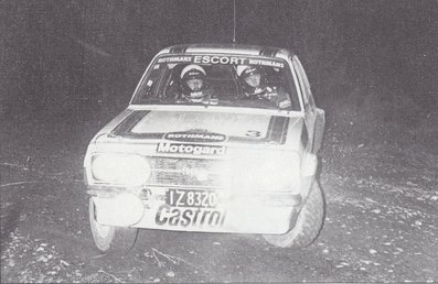 Ari Vatanen - David Richards
10º Motogard Rally of New Zealand 1979. Ford Escort RS1800 MkII (IZ 8320). Clasificado 3º.

Del 14 al 18 de Julio, Auckland.
Superficie: asfalto - tierra.

El Rally tenia un total de 2016.00 km de los que 672.00 km divididos en 42 tramos eran especiales (2 de ellas fueron canceladas SS7 y SS41).

Se inscribieron 83 equipos, tomaron la salida 82, finalizaron 37.@
Palabras clave: Ari_Vatanen;David_Richards;Ford;Escort;RS1800;MkII;Nueva_Zelanda;1979