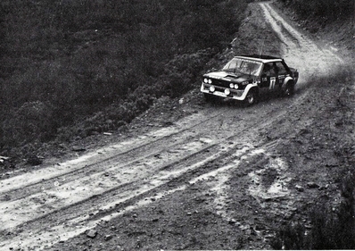 Antonio Zanini Sans - Jordi Sabater
27º Rallye de España RACE 1979. Fiat 131 Abarth 131 Gr.4 (B-2525-CV) SEAT Competición. Clasificado 3º.

Málaga acogió por primera vez el Rally RACE - Vino de Jerez
Del 19 al 21 de Octubre, Málaga, España.
Superficie: asfalto - tierra.

Tomaron la salida 52 equipos, finalizaron 19.
@
Palabras clave: Antonio_Zanini;Jordi_Sabater;Race;España;Fiat;Abarth;1979
