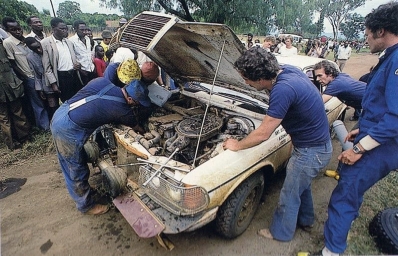 Andrew Cowan - Johnstone Syer
27º Safari Rally 1979. Mercedes Benz 280E. Clasificado 4º.

Del 12 al 16 de Abril, Nairobi, Nairobi, Kenya, África.
Superficie: tierra.

El Rally tenia un total de 5027.46 km con 82 controles horarios.

Tomaron la salida 66 equipos, finalizaron 21.@
Palabras clave: ;Mercedes;Safari;1979;Asistencias