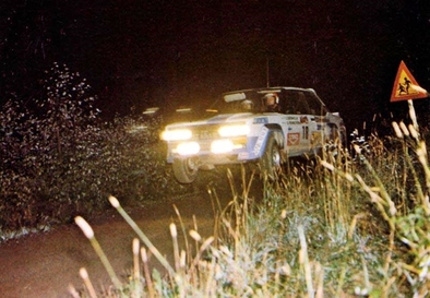 Ulf Gronholm - Bob Rehnstrom
29º Jyväskylän Suurajot - Rally de los 1000 Lagos 1979. Fiat 131 Abarth (TO P35974). Clasificado 4º.

Del 24 al 28 de Agosto, Jyväskylä, Finlandia.
Superficie: tierra.

El Rally tenia un total de 1448.50 km de los que 423.50 km divididos en 45 tramos eran especiales (2 de ellas fueron canceladas SS20 y SS29).

Se inscribieron 133, tomaron la salida 128, finalizaron 74.@
Palabras clave: ;Fiat;Abarth;Finlandia;1979