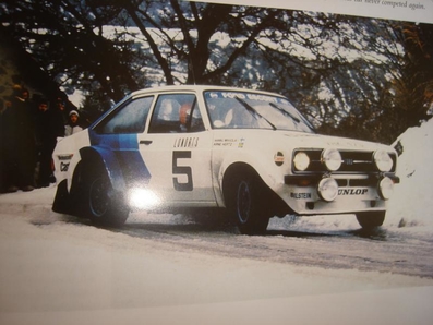 Hannu Mikkola - Arne Hertz
47º Rallye Automobile de Monte-Carlo 1979. Ford Escort RS1800 MKII (VHK 47S). Clasificado 5º.

Del 20 al 26 de Enero, Monte-Carlo.
Superficie: asfalto - nieve - hielo.

El Rally tenia un total de 2554.00 km de los que 619.00 km divididos en 30 tramos eran especiales (1 de ellos fue cancelado SS13 St Barthelemy de 19 Km).

Se inscribieron 255 equipos, tomaron la salida 233, finalizaron 84.@
Palabras clave: ;Ford;Escort;RS;MKII;Montecarlo;nieve;1979;nieve