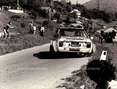 Markku Alén - Ilkka Kivimäki
21º Rally de Sanremo 1979. Fiat 131 Abarth (TO R92453). Clasificado 6º.

Del 1 al 7 de Octubre, Sanremo, Imperia, Liguria, Italia.
Superficie: asfalto - tierra.

El Rally tenia un total de 3353 km de los que 1078 km divididos en 74 tramos eran especiales, (8 de ellas fueron canceladas).

Se inscribieron 72 equipos, tomaron la salida 67, finalizaron 26.@
Palabras clave: Markku_Alen;Fiat;Abarth;Sanremo;1979